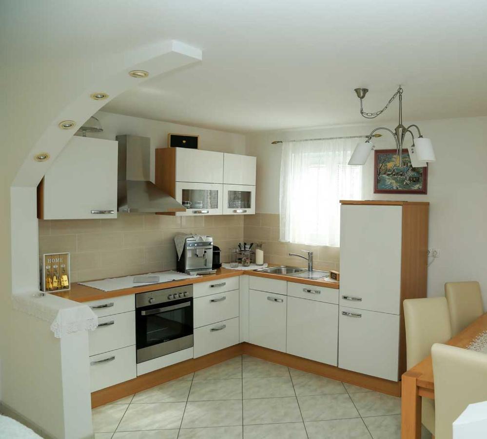 Adrian-Apartments-51511-Malinska-Otok-Krk Primorska 21 מראה חיצוני תמונה