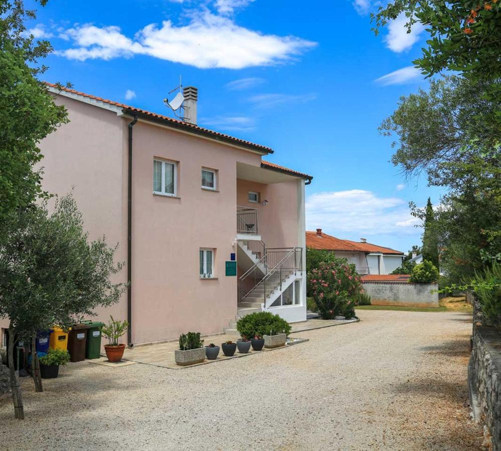 Adrian-Apartments-51511-Malinska-Otok-Krk Primorska 21 מראה חיצוני תמונה
